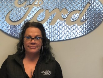 Kristy Tataren : Service Advisor
